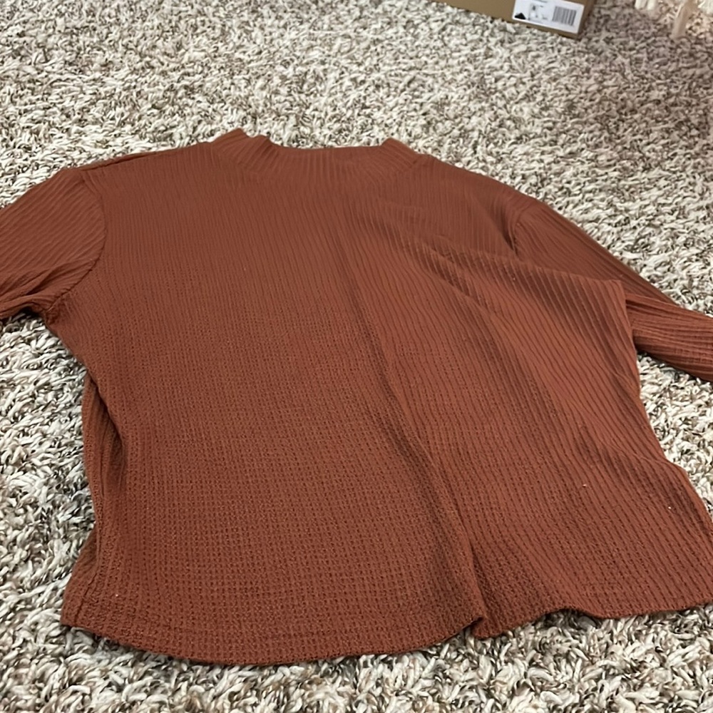 Brown-Red waffle knot mock neck
